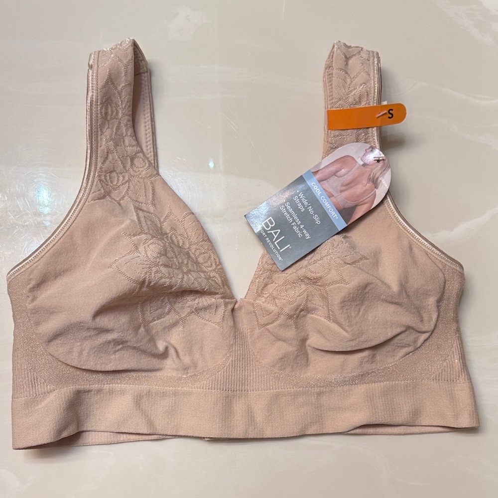 NWT Bali Women's Cool Comfort Small Bra